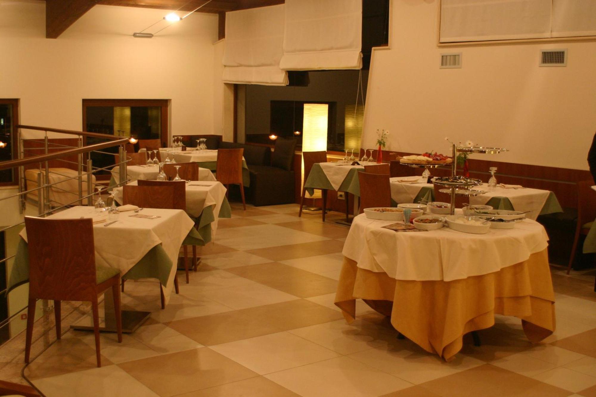 Hermes Hotel Policoro Ngoại thất bức ảnh